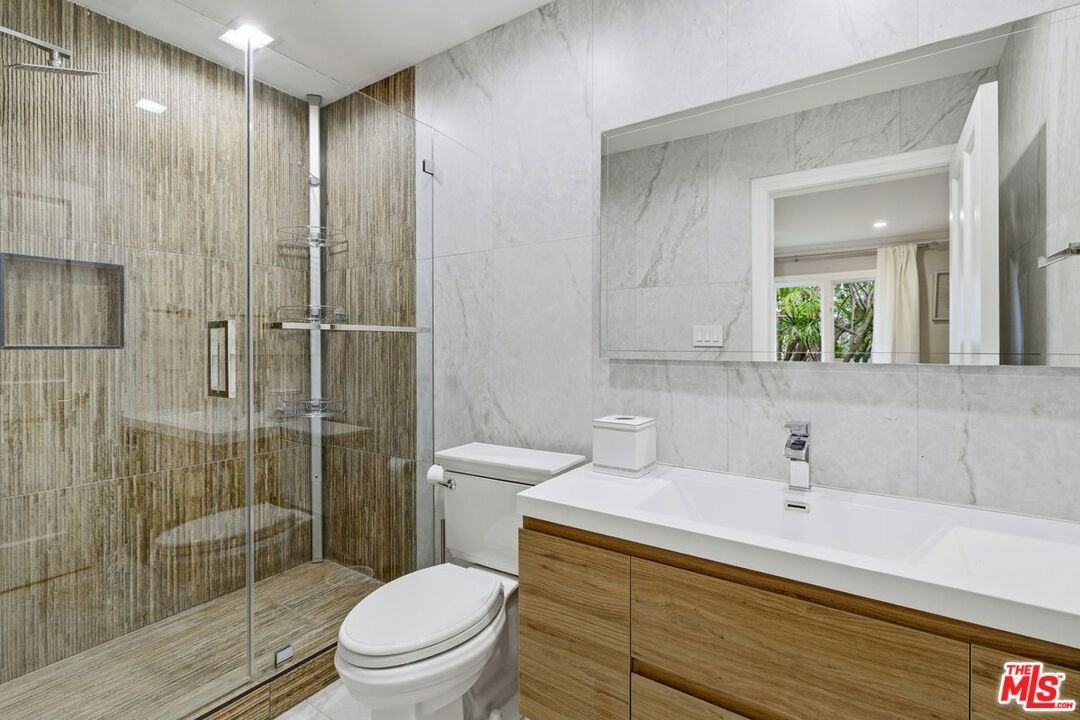 24366 La Masina Ct - Photo 4 of 8