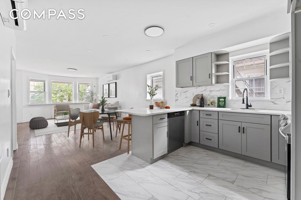 65 Bay 23rd St #2 - Photo 3 of 16