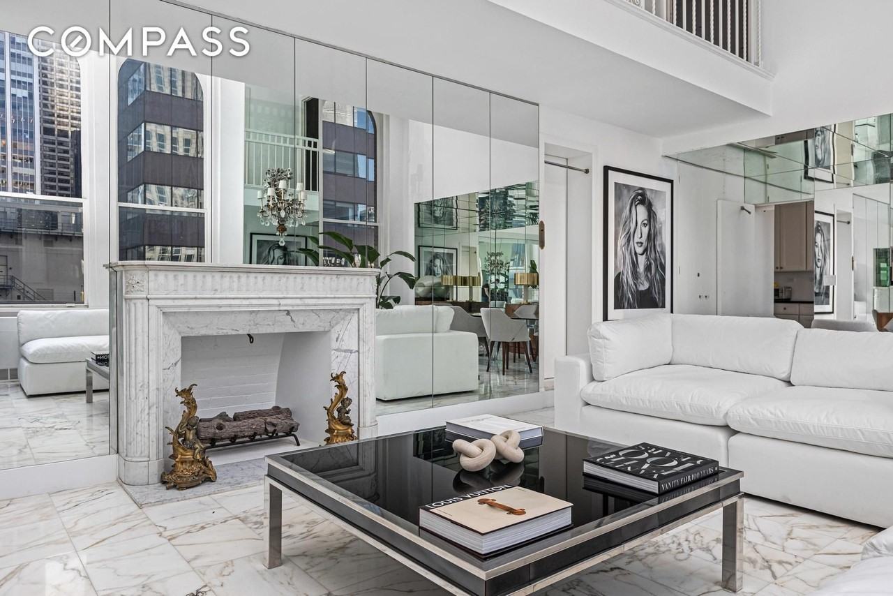 111 E 56th St #2100 - Photo 4 of 24