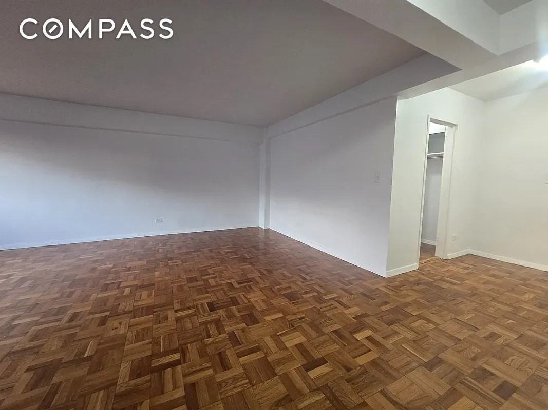 1801 Dorchester Rd #6B - Photo 4 of 7