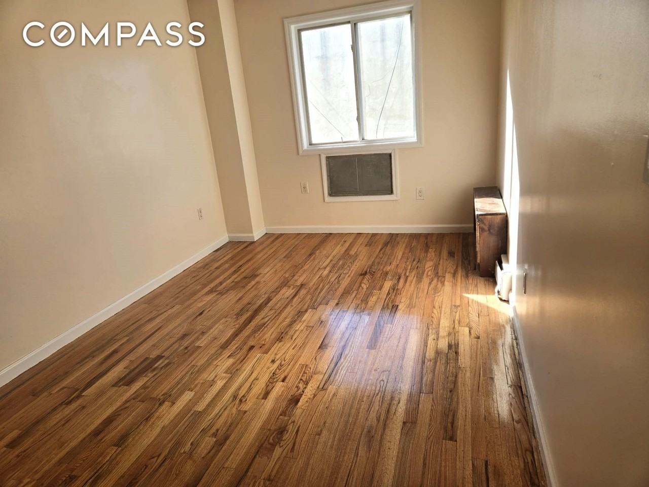 332 Herzl St #3 - Photo 4 of 8