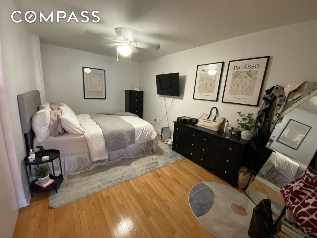 1643 York Ave #4E - Photo 3 of 5