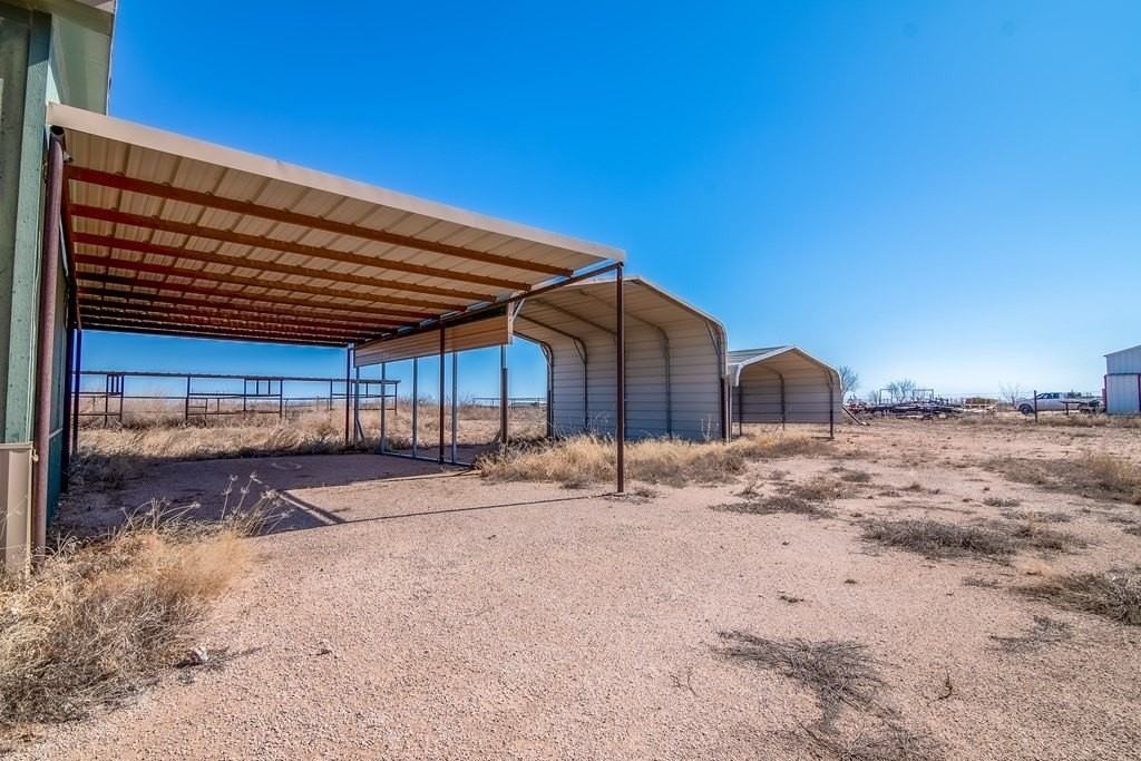 1504 N County Road 1068 - Photo 4 of 29