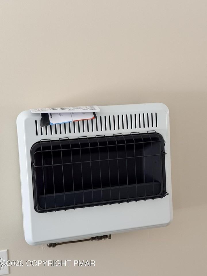 1896 Pinecrest Ct - Photo 5 of 21