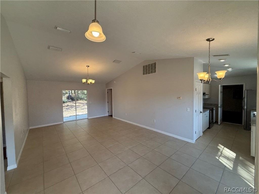 9612 N Jackson Way - Photo 2 of 24