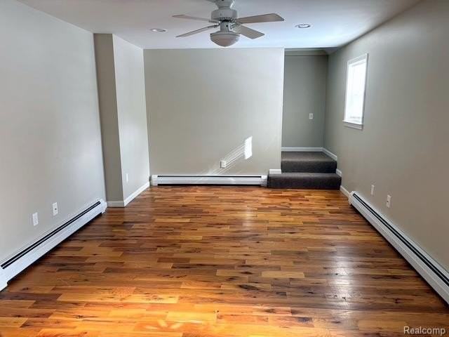 4675 Lakeborn Dr - Photo 3 of 15