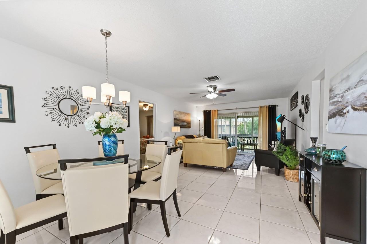 13715 Via Aurora #D - Photo 4 of 24