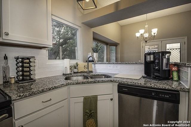 16807 Cedar Tree Way - Photo 2 of 30