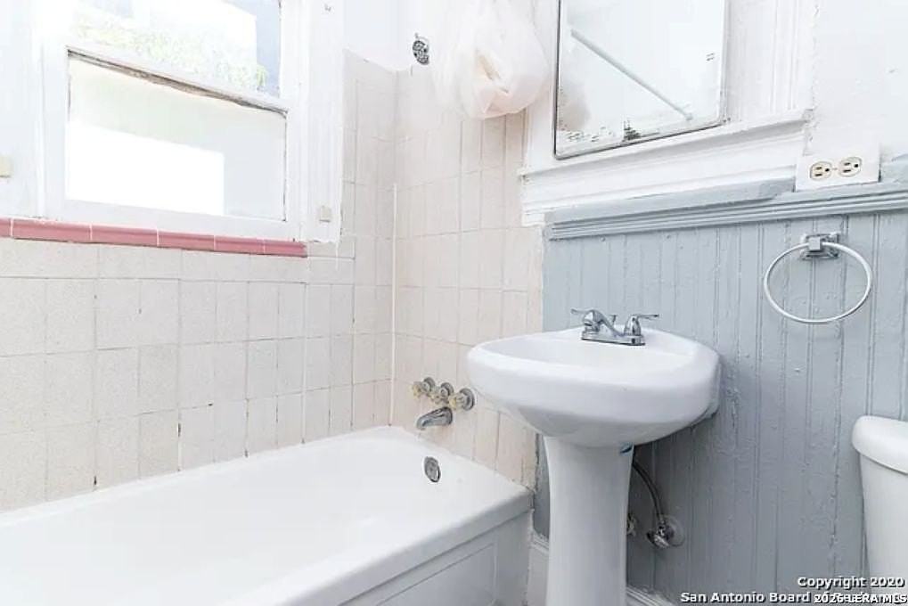 208 E Arsenal Unit 1 #1 - Photo 7 of 12