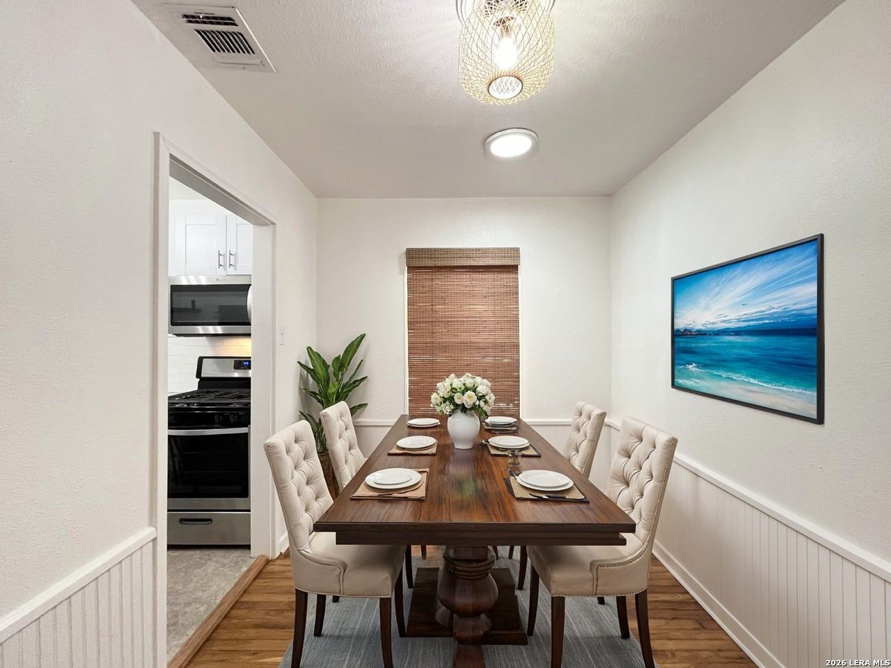 2319 Burnet St - Photo 3 of 32