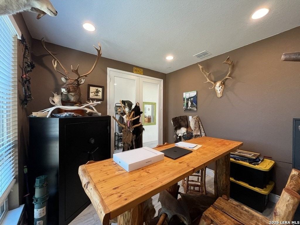 3414 Blenheim Park - Photo 4 of 50