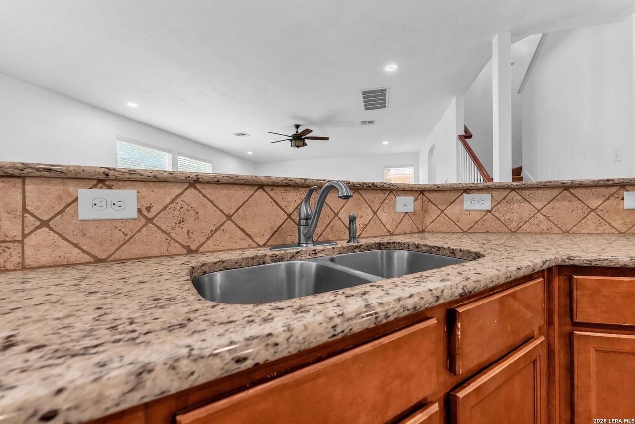 21634 Seminole Oaks - Photo 6 of 50