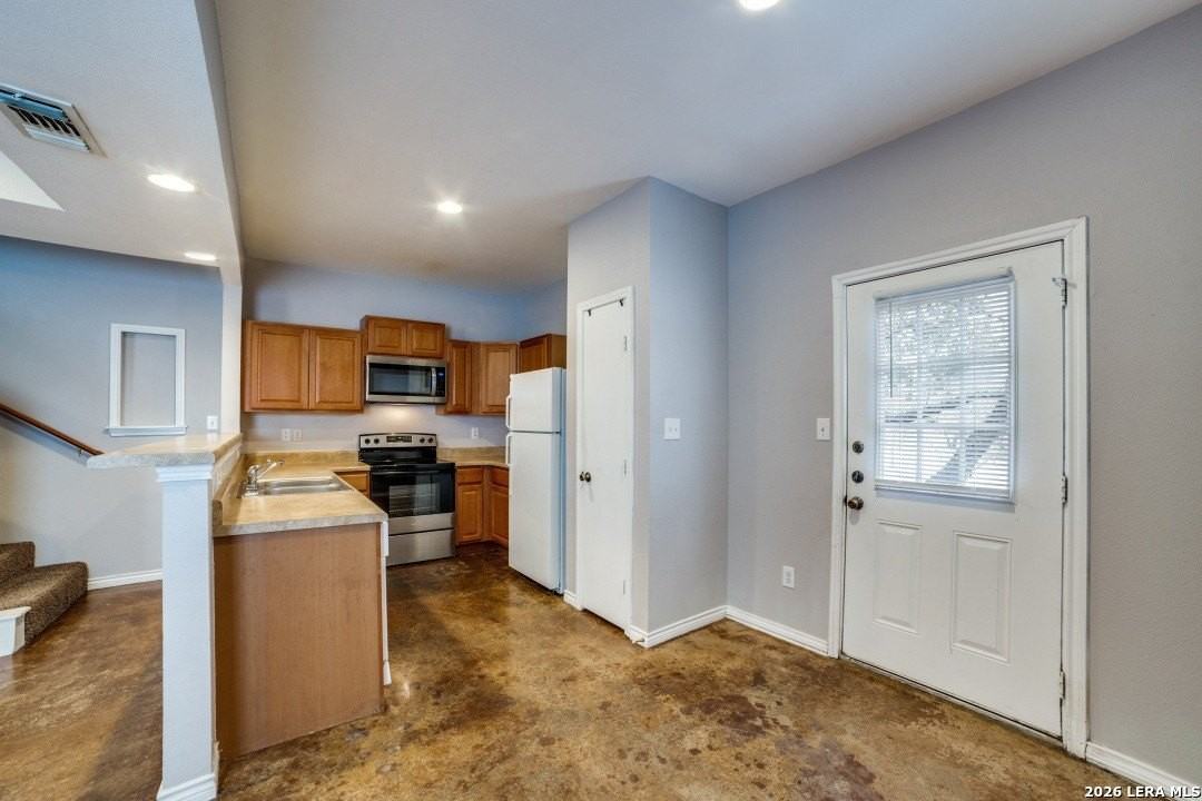 6402 Summit Oak Apt 1 #1 - Photo 5 of 12