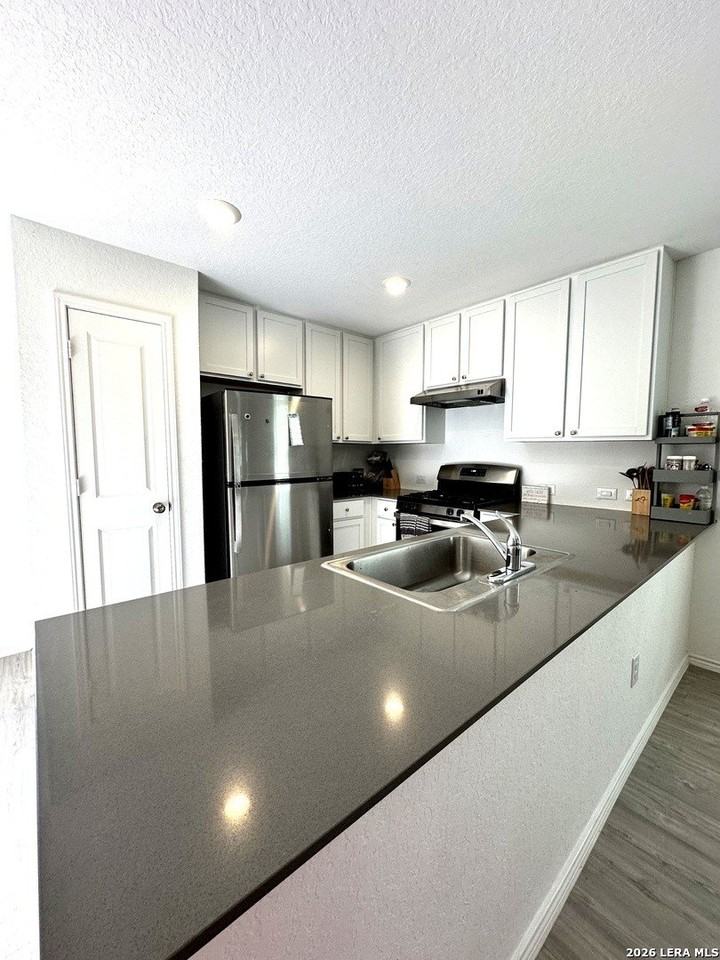 1611 Knoll Rdg - Photo 7 of 14