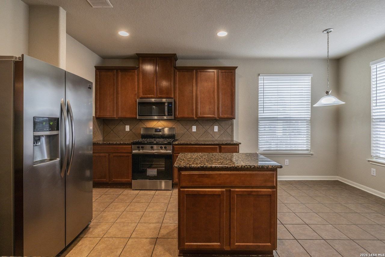 10703 Axis Xing - Photo 6 of 16