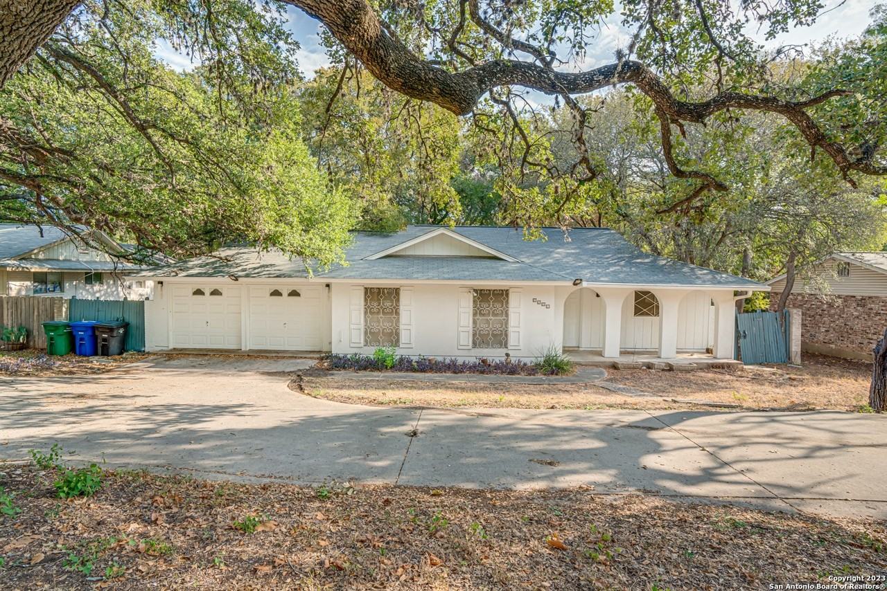 3551 Rock Creek Run - Photo 2 of 41