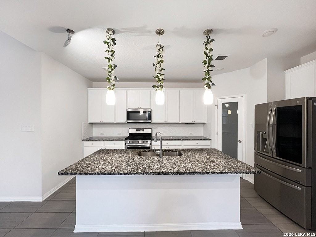 2430 Castello Way - Photo 7 of 25