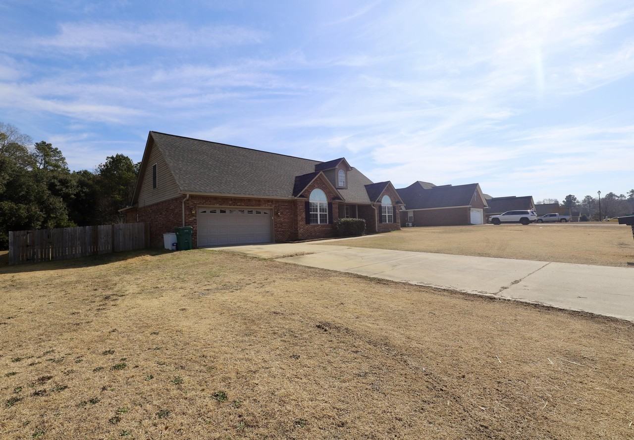 3065 Temple Rd - Photo 2 of 50