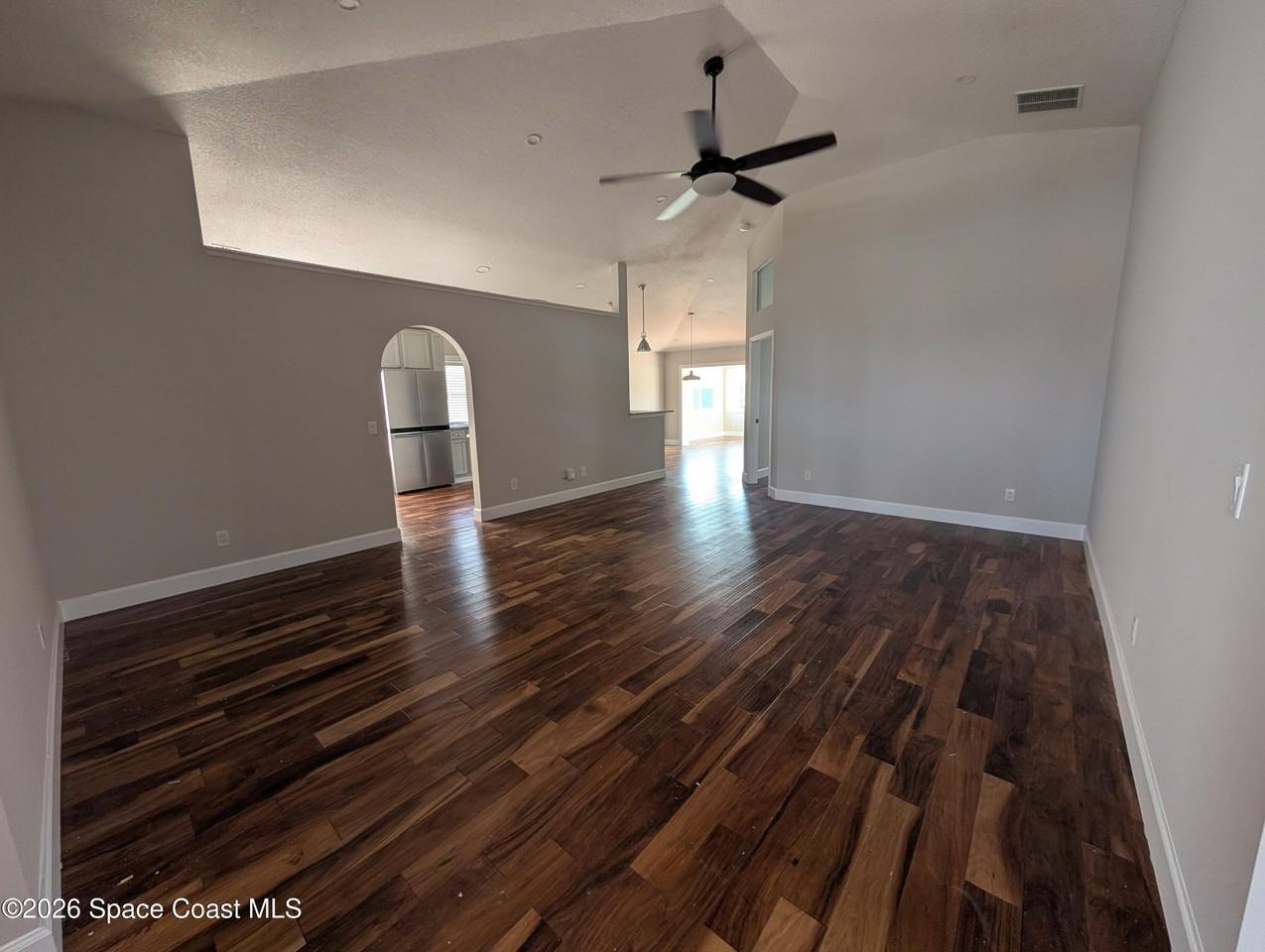 697 Ashbury Ave - Photo 3 of 26