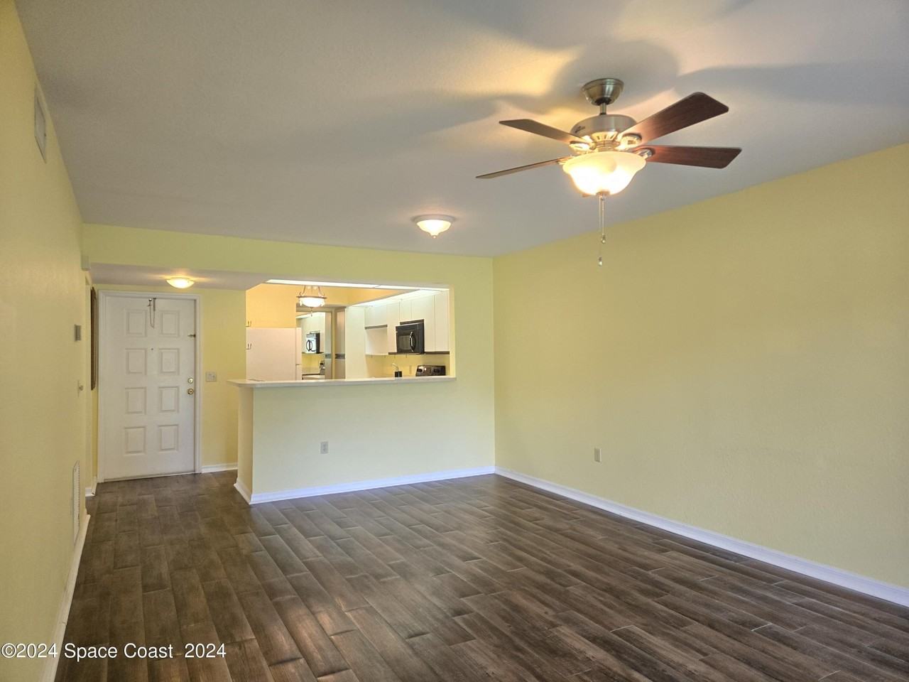 1211 Country Club Dr - Photo 2 of 18