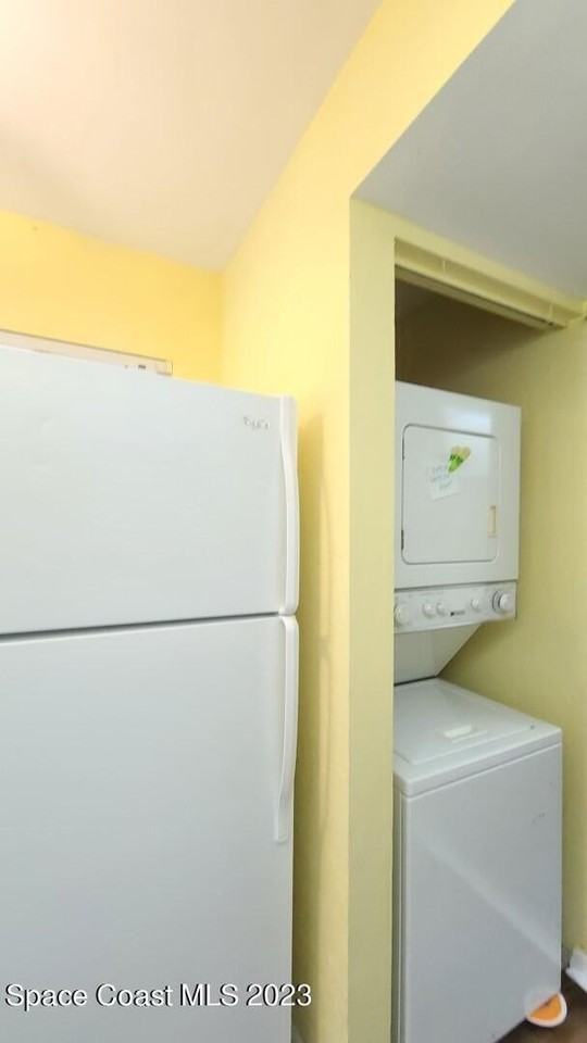 1211 Country Club Dr - Photo 7 of 18