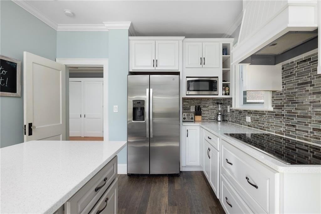 127 W Main Rd - Photo 5 of 33