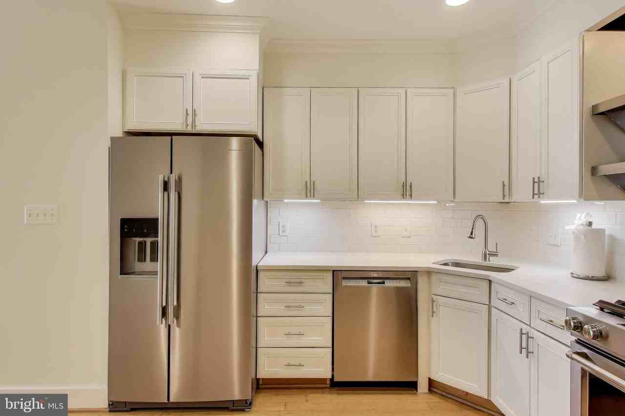 1129 Columbia Rd Nw Unit 3 #3 - Photo 2 of 26