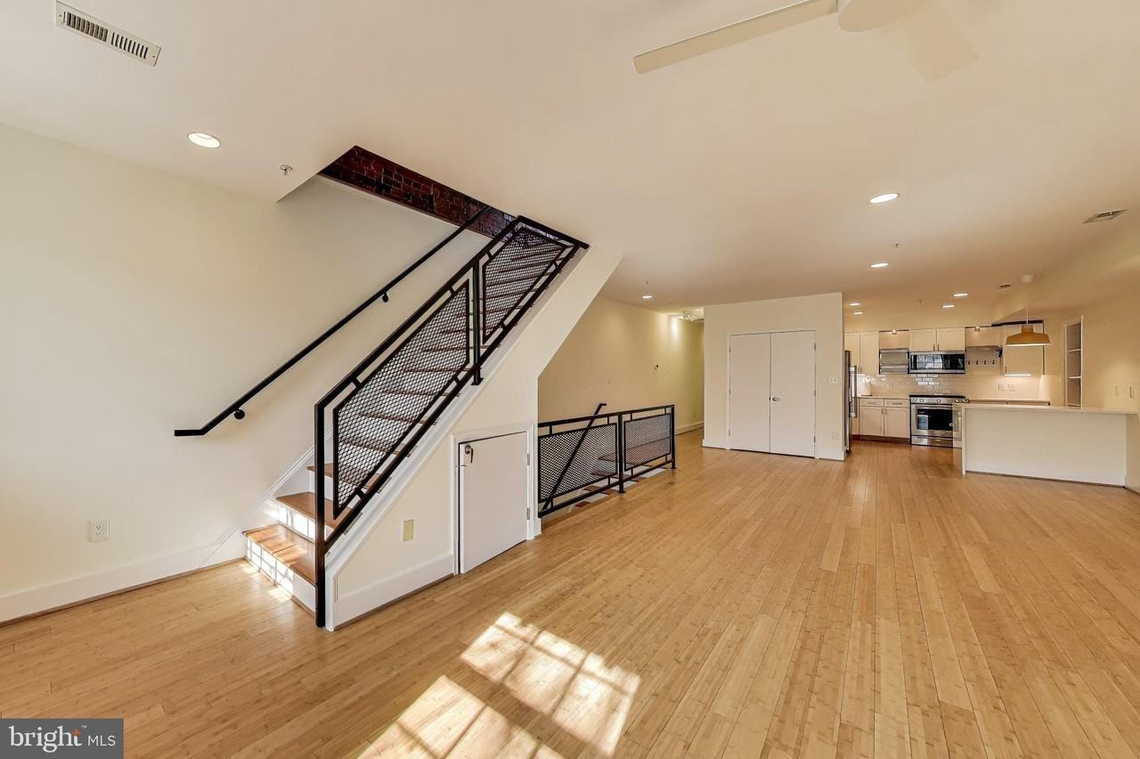 1129 Columbia Rd Nw Unit 3 #3 - Photo 4 of 26