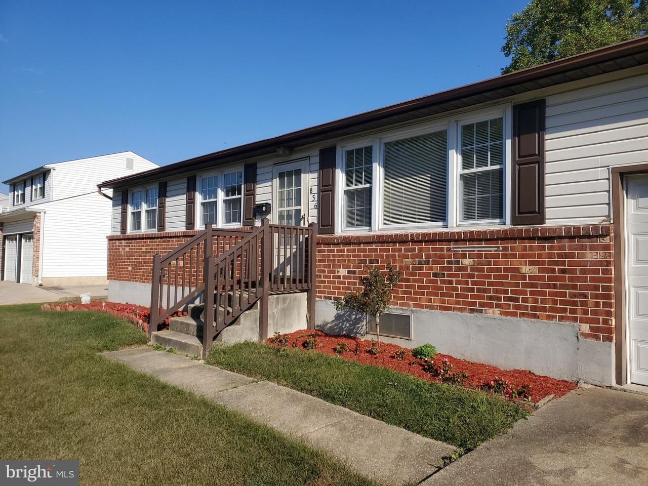 836 Townsend Blvd - Photo 5 of 25