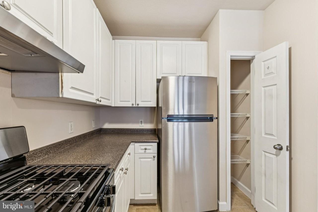 501 Hungerford Dr Apt 137 #137 - Photo 6 of 25