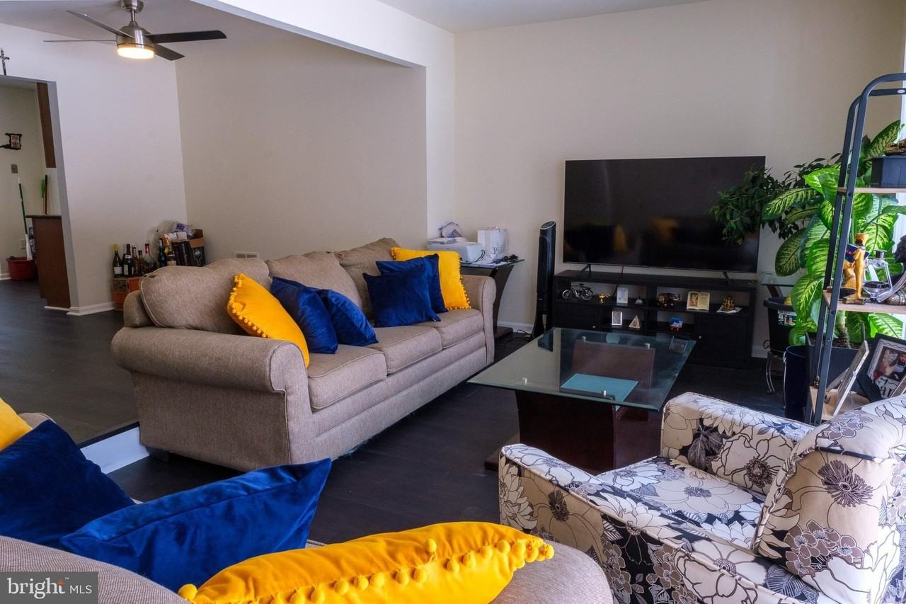 37 Joyceton Way - Photo 7 of 26