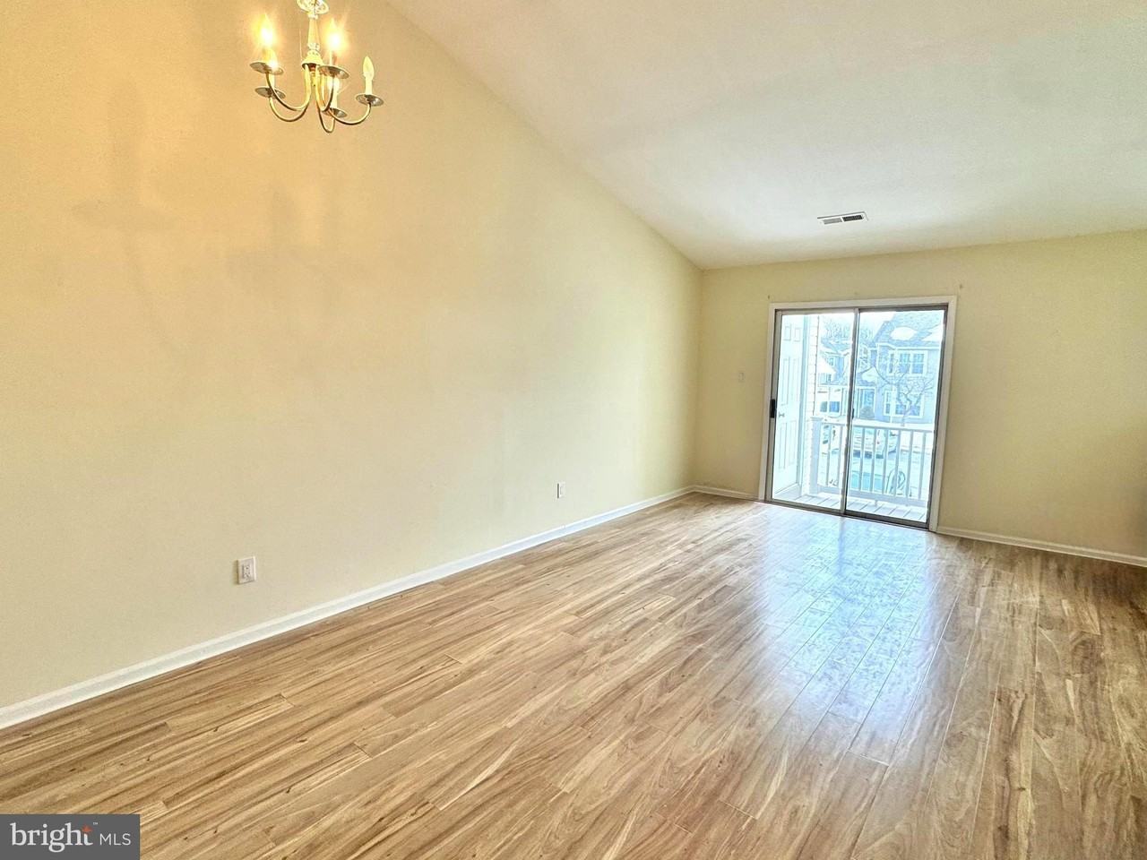 29011 Atkinson Pl - Photo 4 of 12