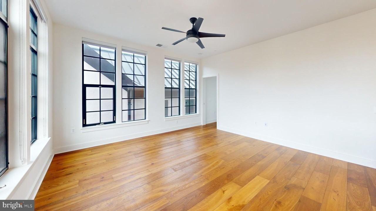 1312 King St Apt 207 #207 - Photo 6 of 12