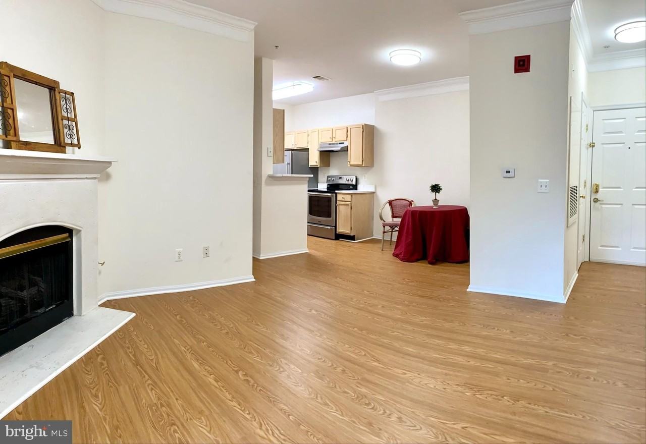 1580 Spring Gate Dr Unit 4213 #4213 - Photo 5 of 33