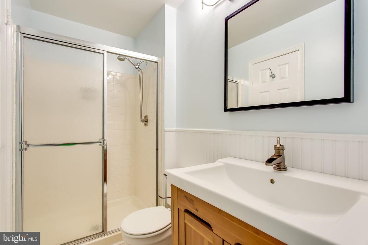 21 Ferguson Ct - Photo 7 of 44