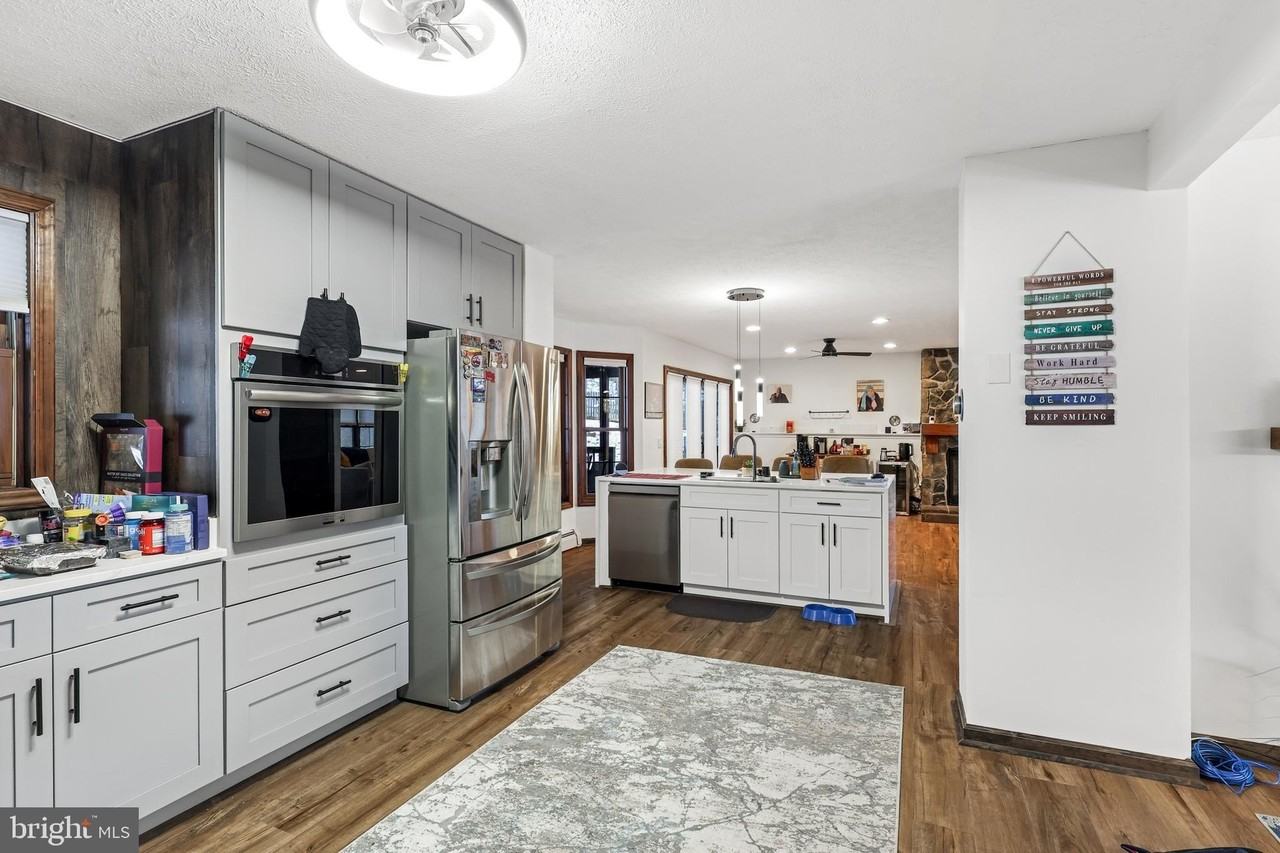 761 Timberlake Dr - Photo 7 of 50