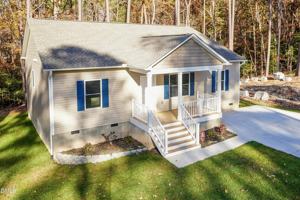 featured image of 990 Whistling Wind