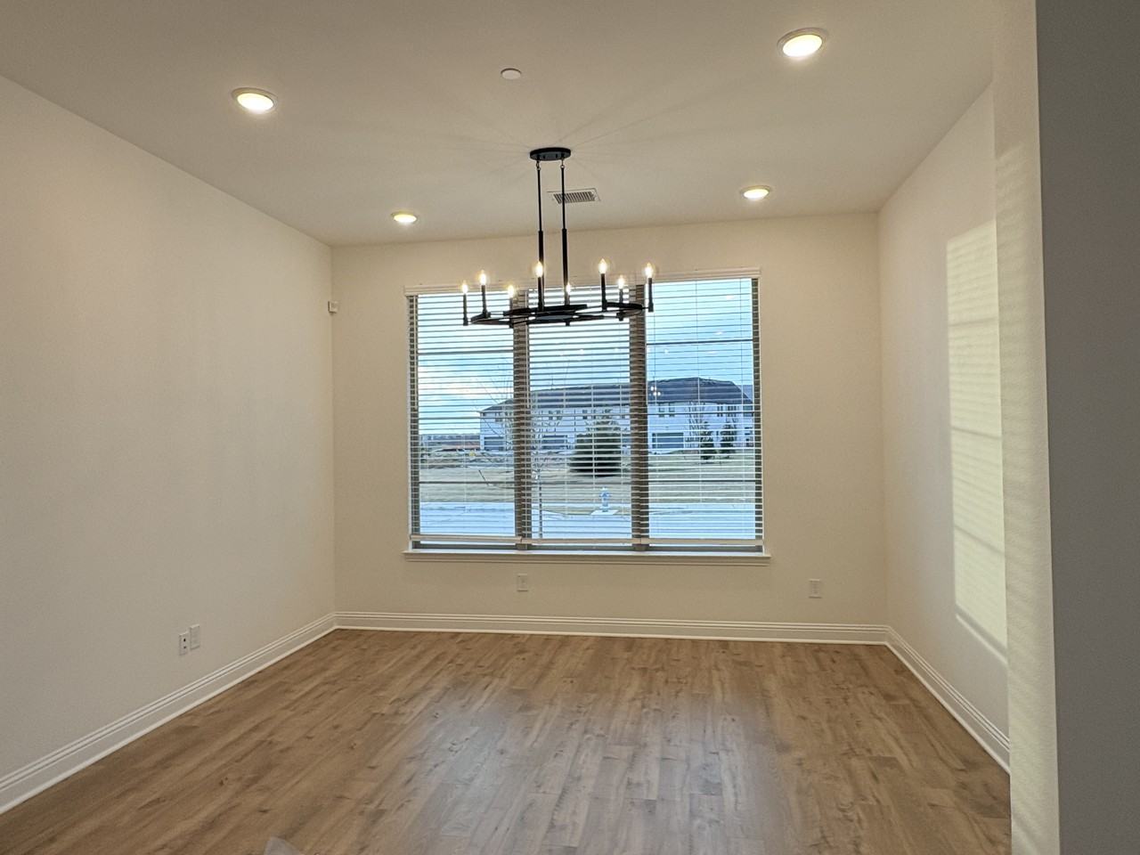 2528 Brunswick Way #2528 - Photo 4 of 20