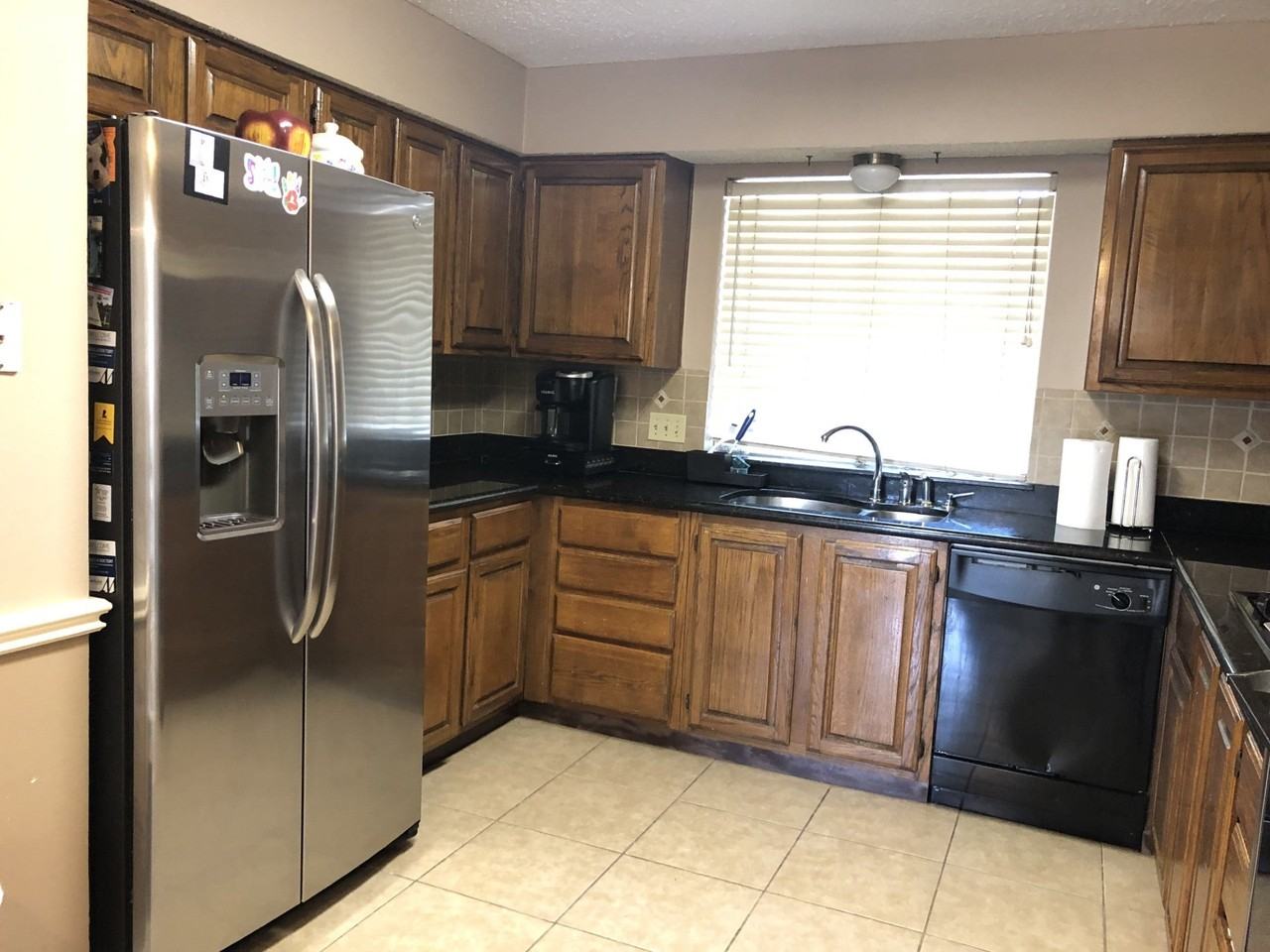 8715 Lawncliff Ln - Photo 3 of 19