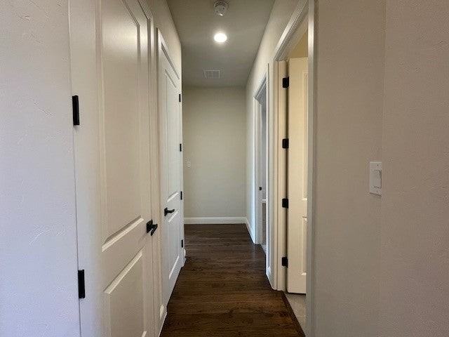 1605 Le Mans Ln - Photo 5 of 30