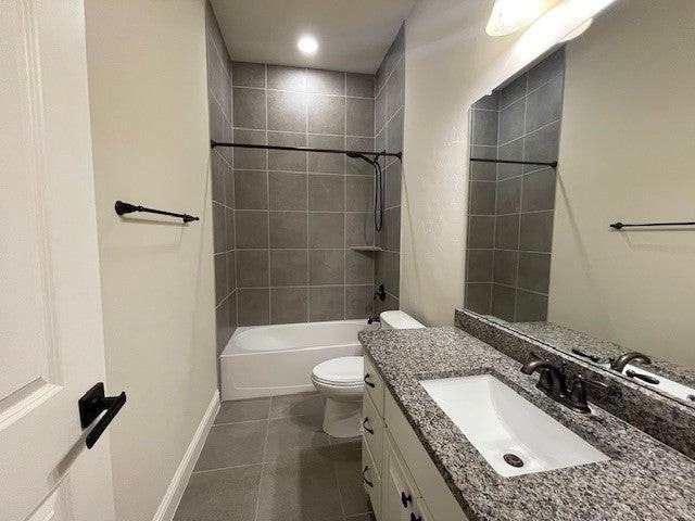 1605 Le Mans Ln - Photo 6 of 30