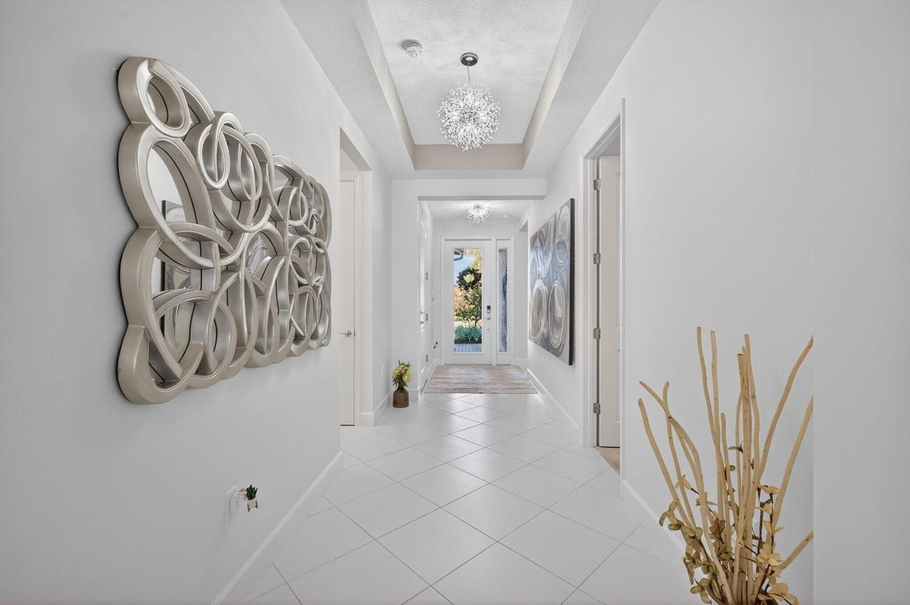 12744 Sw Clear Water Way - Photo 7 of 50