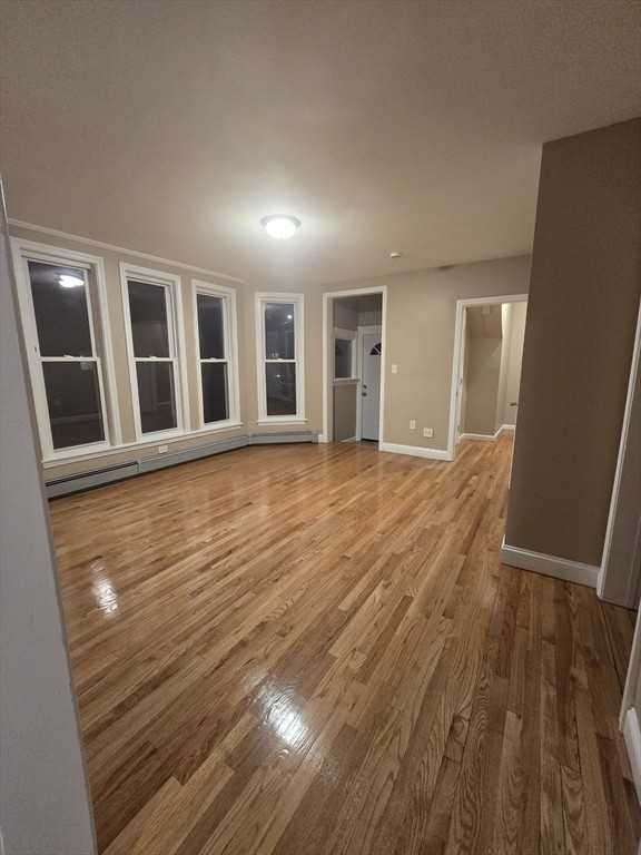 314 N Warren Ave ##1 - Photo 4 of 8