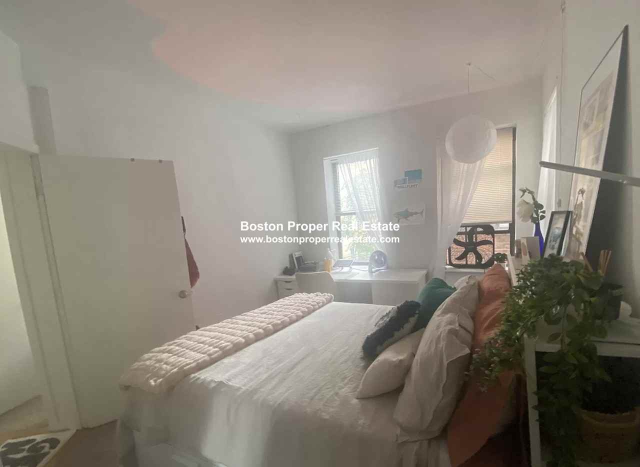 772 Columbus Ave #2 - Photo 6 of 16