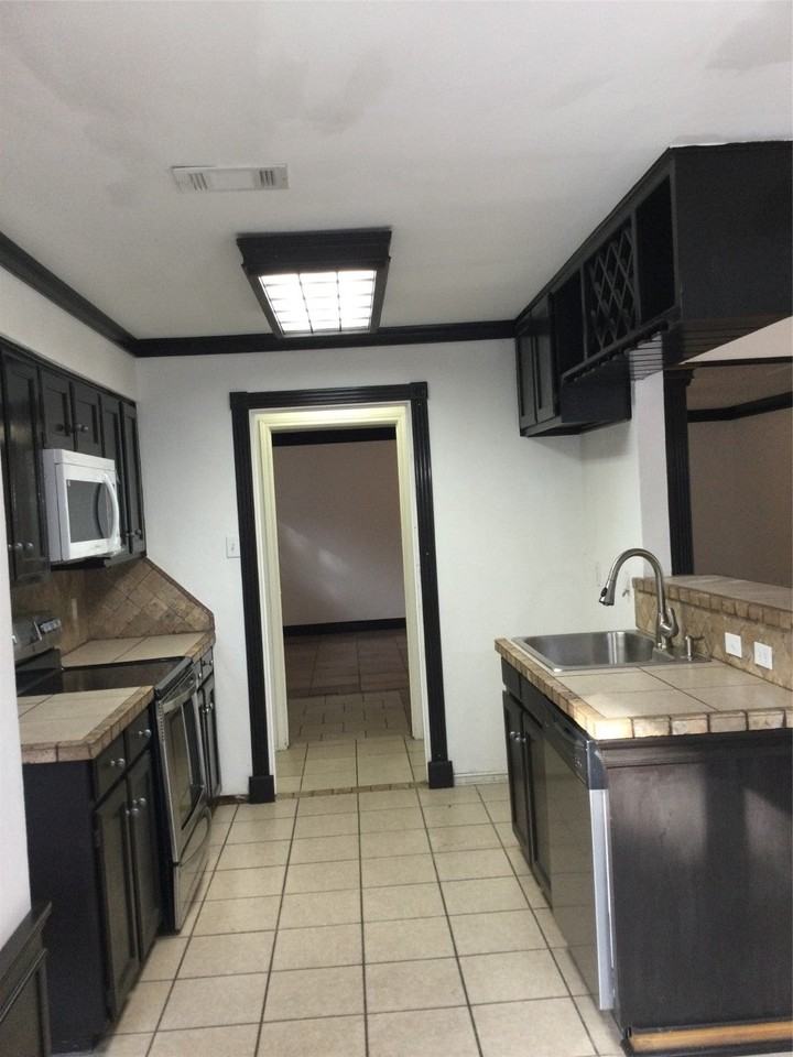 4106 Sunday Hill Dr - Photo 7 of 12