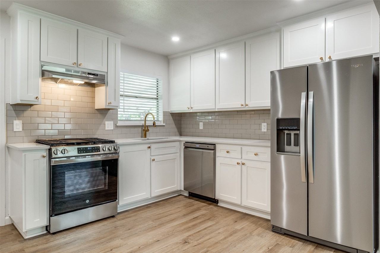 2351 Healey Dr - Photo 4 of 12