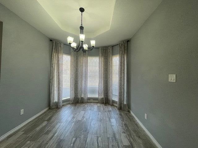 3208 Flintridge Dr - Photo 5 of 35