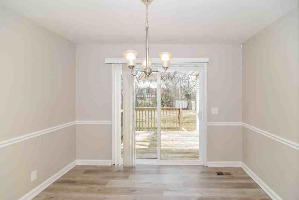 3264 Towne Village Rd - Photo 6 of 16