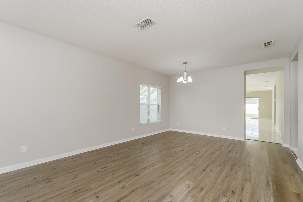 4602 Caverns Dr - Photo 3 of 16