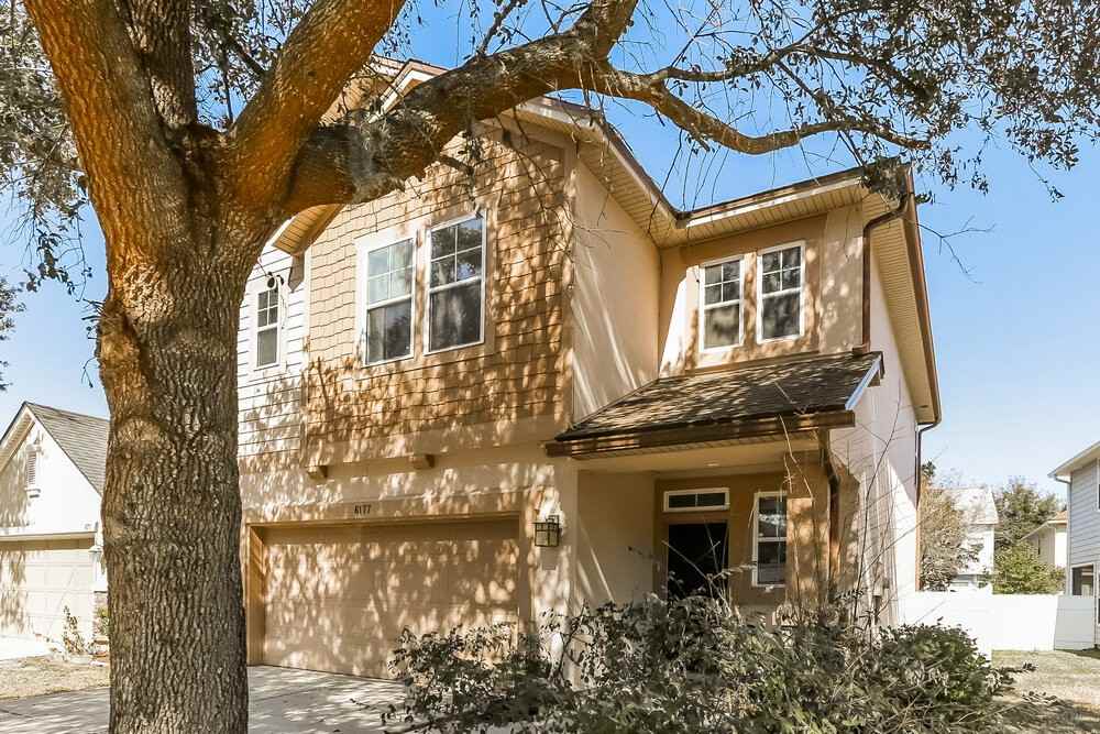 6177 Casterbridge Rd - Photo 4 of 17